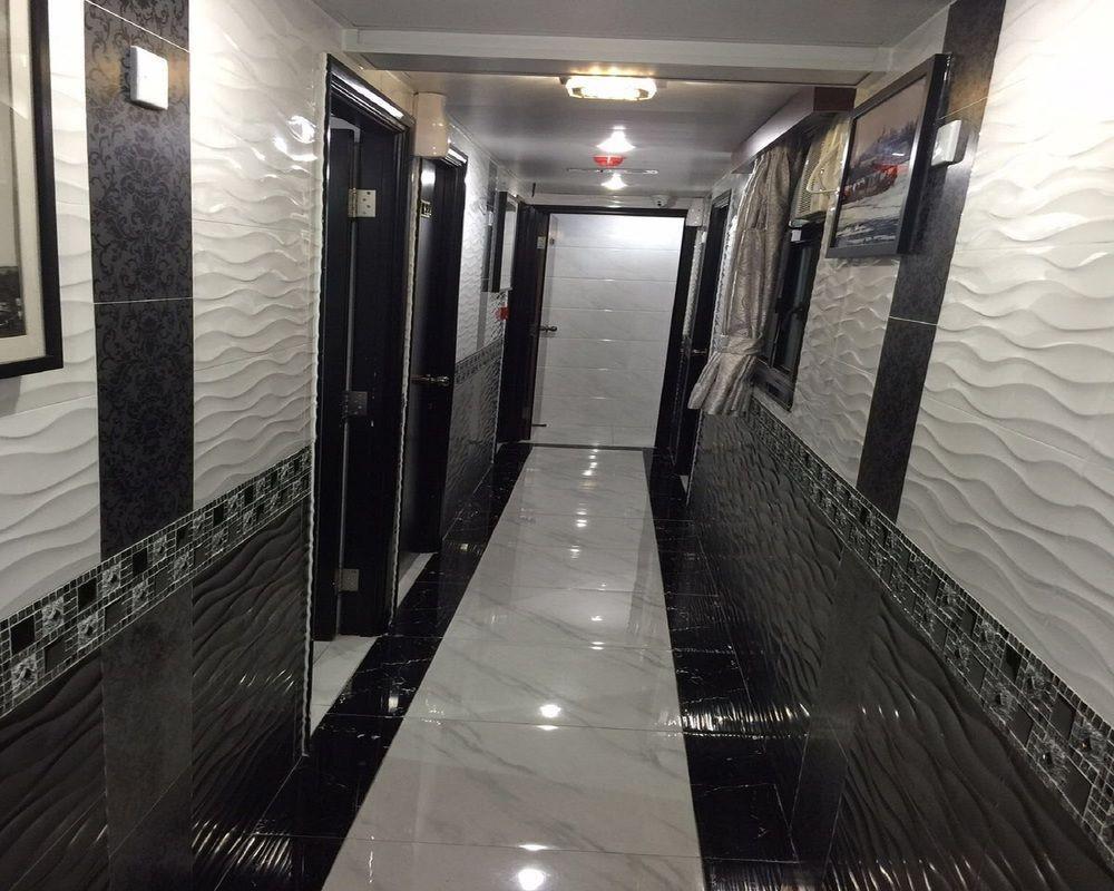 Skylark Guest house Hong Kong