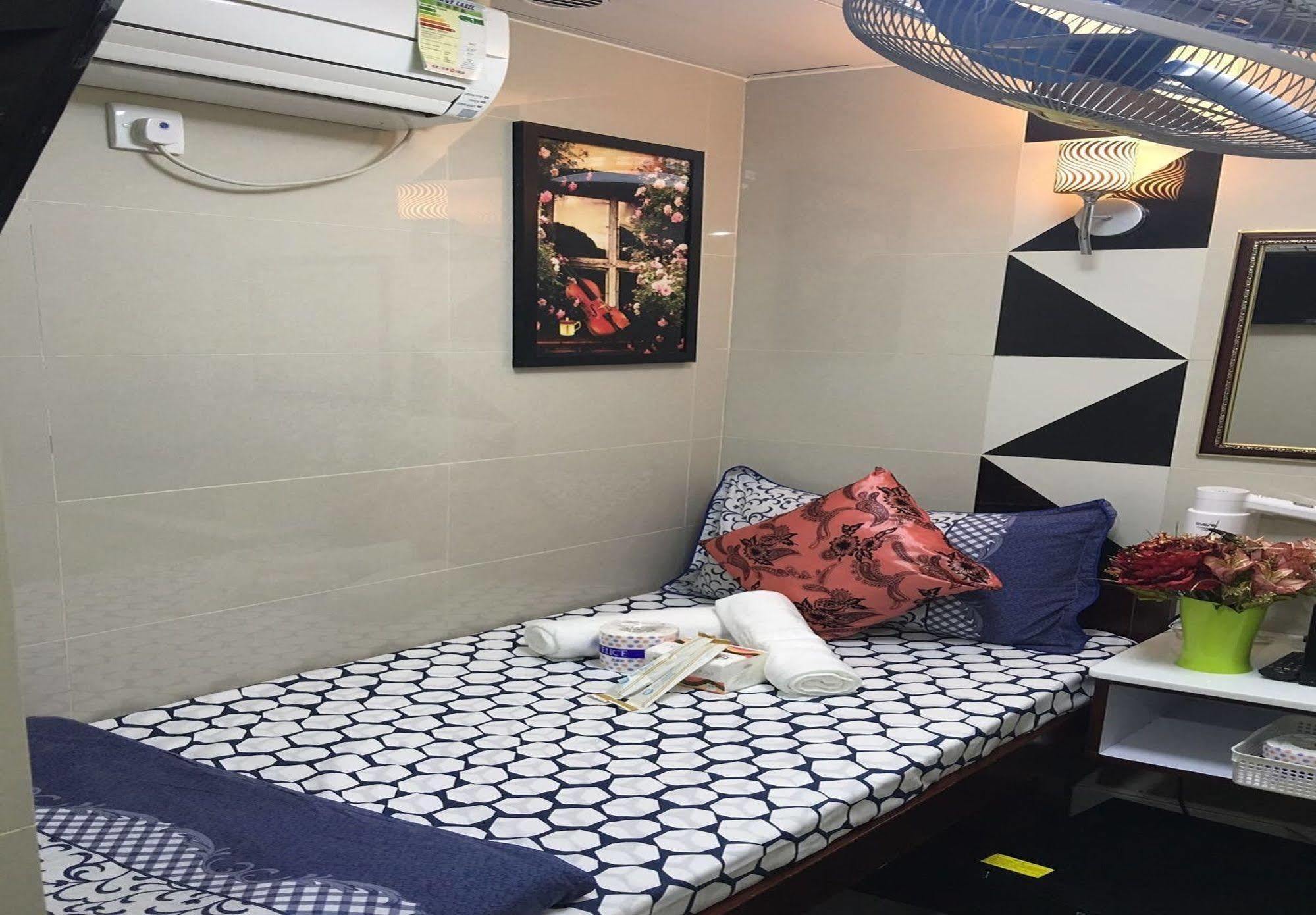 Skylark Guest house Hong Kong