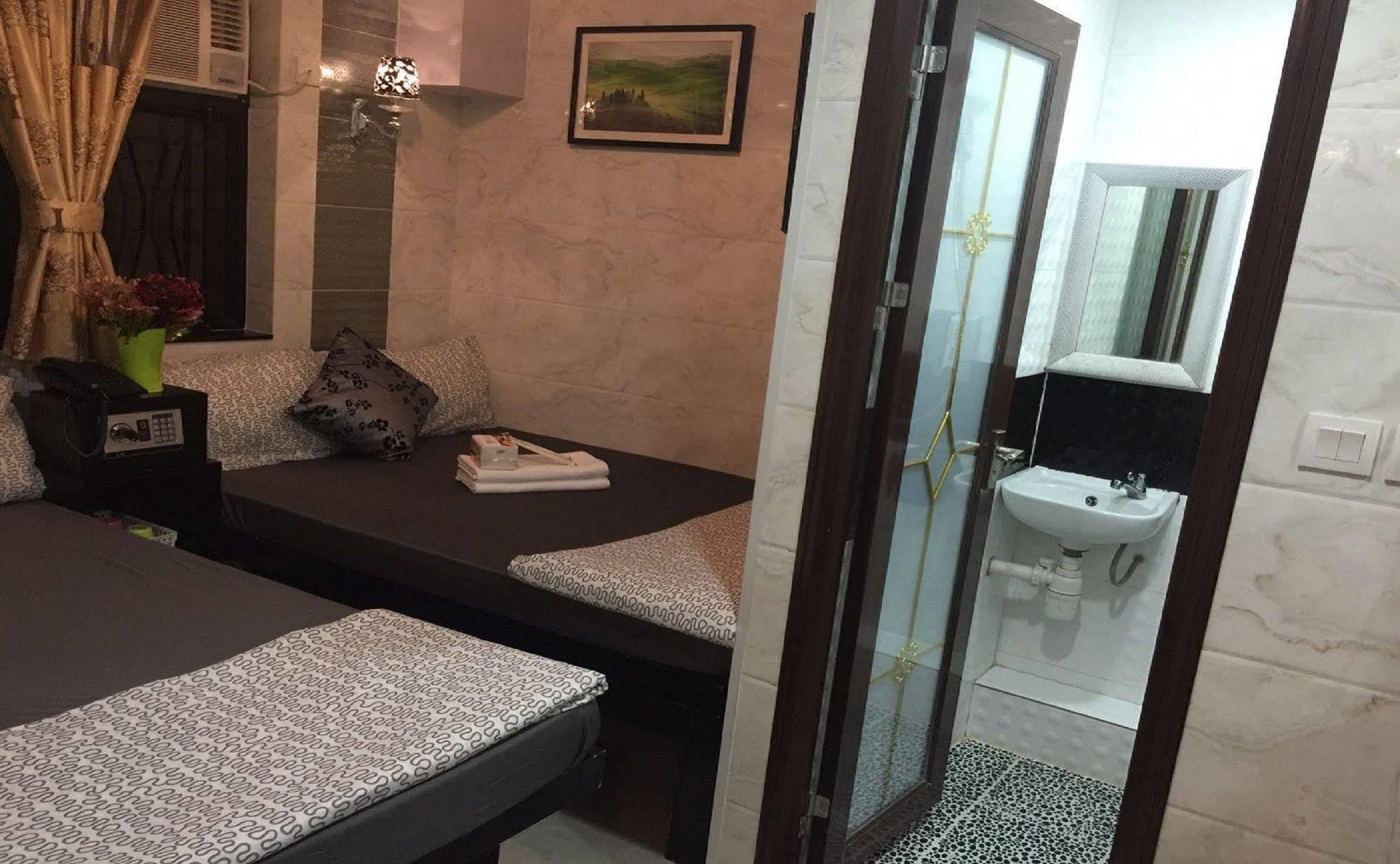 Skylark Guest house Hong Kong